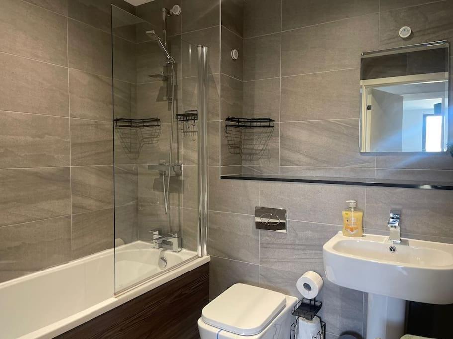 Peaceful 2Br Hideout With Instant Self Check-In At Kelham Island Retreat Apartment Sheffield Exterior photo